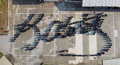 260 öğrenciden Tarsus'un kurtuluşu koreografisi