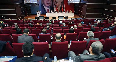 AK Parti Merkez Karar Yönetim Kurulu, Cumhurbaşkanı Recep Tayyip Erdoğan başkanlığında parti genel merkezinde toplandı.