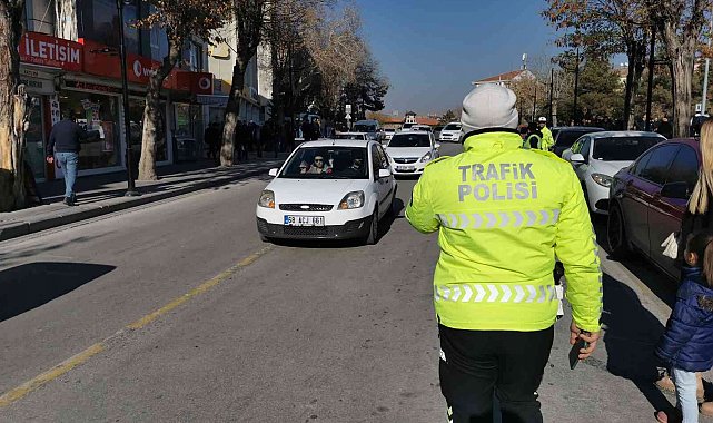 Aksaray'da trafikteki yılbaşı yoğunluğu kontrol altında