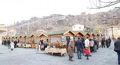 Antika Pazarı yine farklı yine canlı