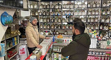 Artan grip vakaları vatandaşları alternatif tıpa yönlendirdi, aktarların yüzü güldü