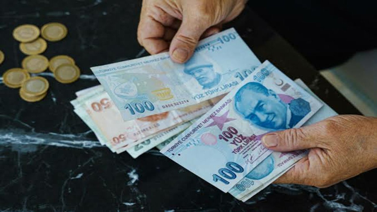 Asgari ücret zam pazarlığı başlıyor..NE KADAR OLACAK