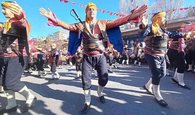 Atatürk'ün Ankara'ya gelişinin 103'üncü yılı kutlandı