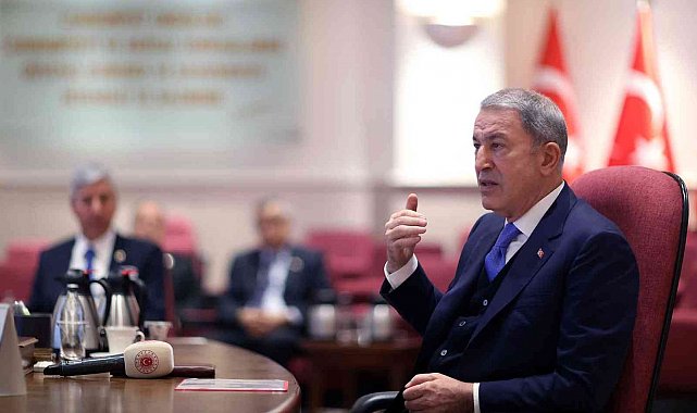 Bakan Akar, TEMAD Başkanı Dürgen ve beraberindeki dernek yönetimini kabul etti