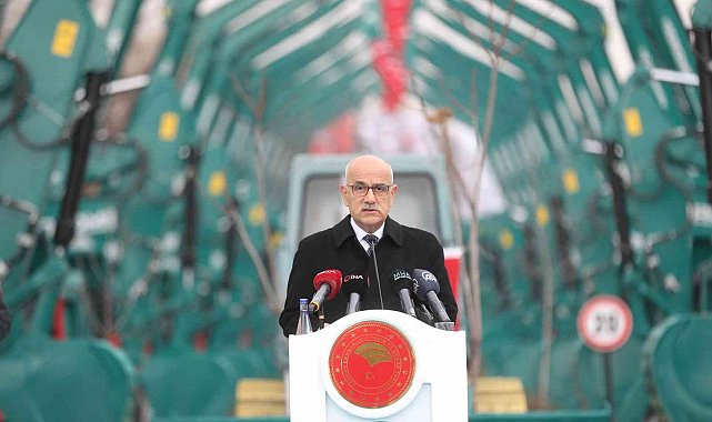Bakan Kirişci: "Dünyanın en büyük su yapılarını Türkiye'de inşa ettiğimizi dost düşman herkes görmektedir"