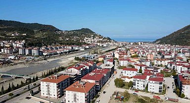 Bakan Kurum: "Ayancık'a sağlam, güvenli konutlar ve 2 sanayi sitesi kazandırıyoruz"