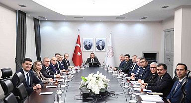 Bakan Özer, özel öğretim kurumlarının temsilcileriyle görüştü