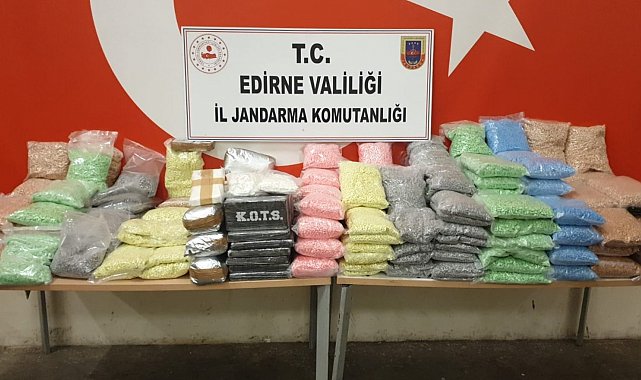 Bakan Soylu'dan jandarma ekiplerine tebrik