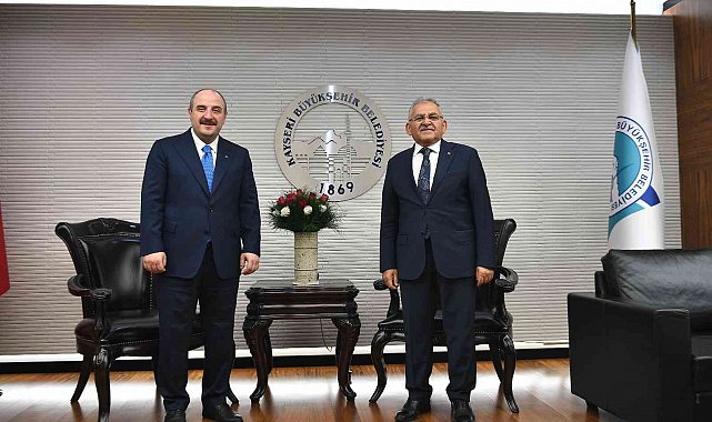 Bakan Varank, Başkan Büyükkılıç'ı ziyaret etti