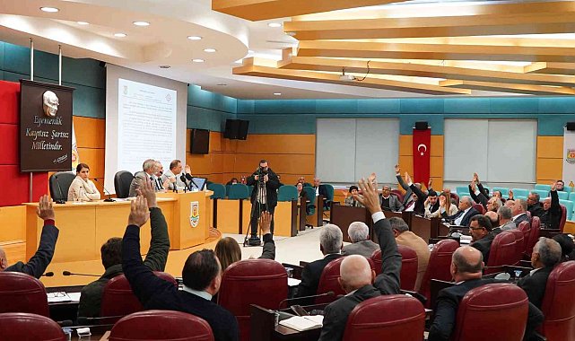 Başkan Bozdoğan: "Tarsus'un geleceği için herkesin elini taşın altına koyması gerek"