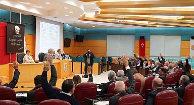 Başkan Bozdoğan: "Tarsus'un geleceği için herkesin elini taşın altına koyması gerek"