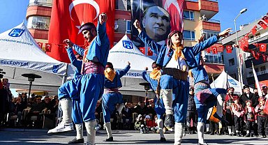 Başkentliler Atatürk'ün Ankara'ya gelişinin 103. yılını coşkuyla kutladı