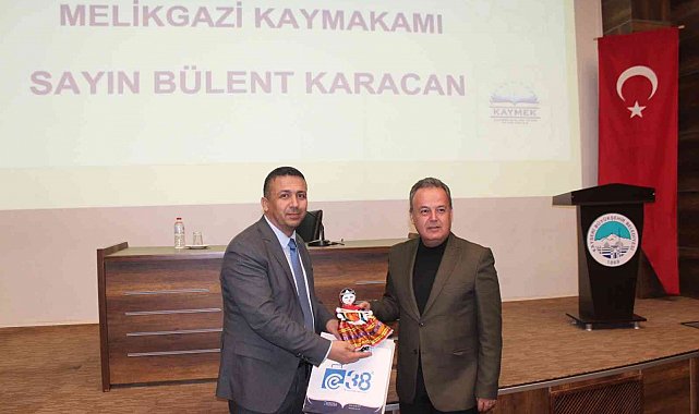 Büyükşehir'in 'Değer Gençlik' Seminerine Kaymakam Karacan konuk oldu