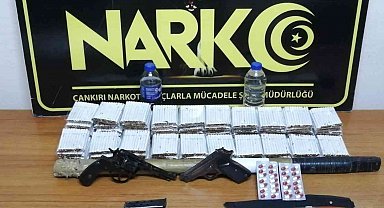 Çankırı'da narkotik polisinden eş zamanlı denetim