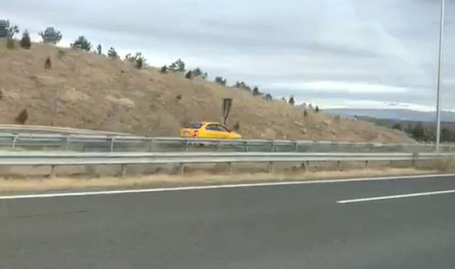 Çevre yolunda ters istikamette seyreden taksi şoförü felakete davetiye çıkardı