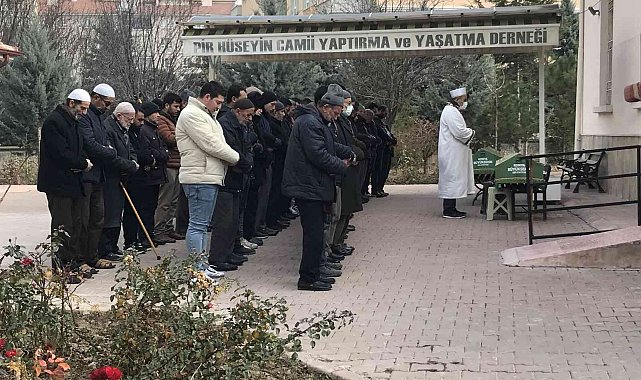 Cinnet getiren babaları tarafından öldüren kız kardeşler toprağa verildi