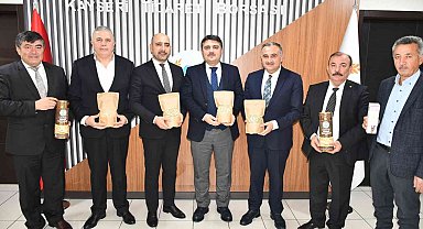 Develi protokolünden KTB'ye ve Damızlık ve Sığır Yetiştiricileri Birliğine ziyaret