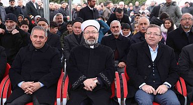 Diyanet İşleri Başkanı Erbaş, Kırşehir'de Hacı Adem Bircan Camii'nin açılışına katıldı