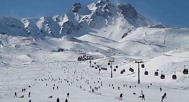 Erciyes'te hem Dünya Şampiyonası hem de Kış Festivali
