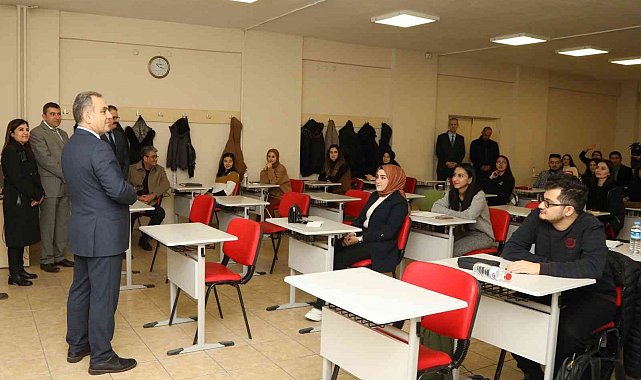 ERÜ Rektörü Altun, ERSEM'i ziyaret etti