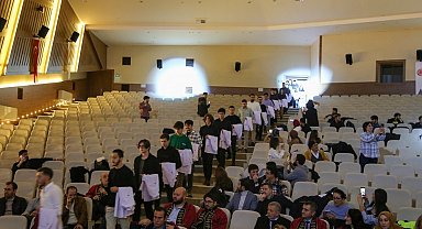 Geleceğin veterinerleri önlük giydi
