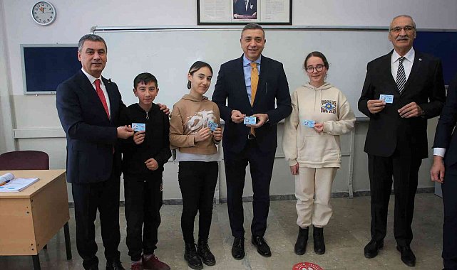 Gölbaşı Belediyesi'nden öğrencilere 'Yapay Zeka Destekli Lise Ve Üniversiteye Hazırlık Sistemi' desteği