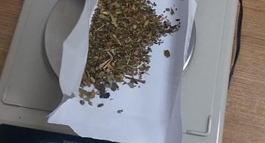 Güven timlerinin şüphelendiği araçtan uyuşturucu çıktı