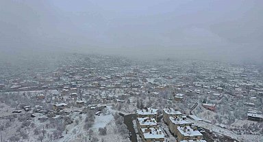 Hacılar beyaza büründü