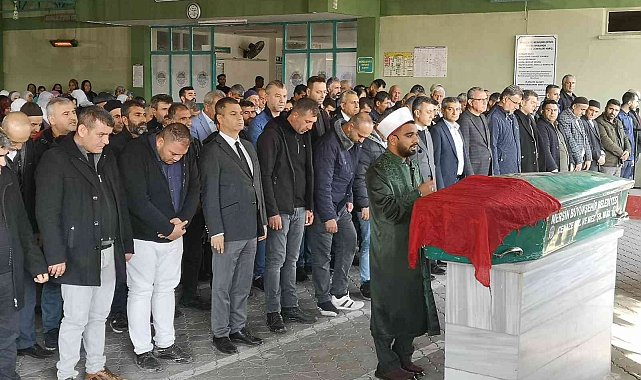 Halk otobüsünün çarptığı görme engelli kız toprağa verildi