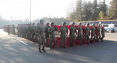Harbiyeliler Ankara sokaklarında koştu