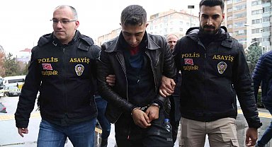 Hırsızlık için girdiği evde cinayet işlediği iddia edilen şüpheli adliyeye sevk edildi