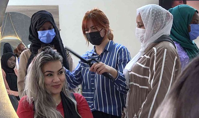 İlk kez ülkelerinden ayrılan Çadlı kadınlar Türkiye'de meslek öğreniyor