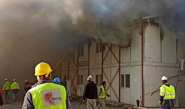 İşçilerin kaldığı yatakhanede çıkan yangın korkuttu