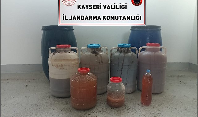 Jandarma ekipleri 407 litre el yapımı şarap ele geçirdi
