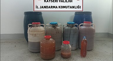Jandarma ekipleri 407 litre el yapımı şarap ele geçirdi