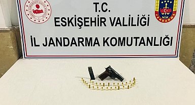 Jandarma ekiplerinin operasyonunda tabanca ele geçirildi