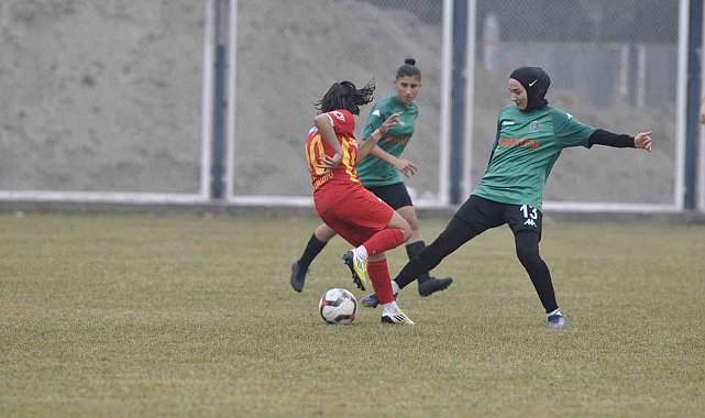 Kadınlar 1. Futbol Ligi: Kayseri Kadın Futbol: 0 - Kocaeli Kadın Futbol: 0