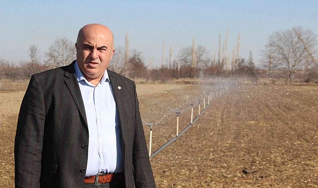 Karaman'da yağışsız geçen günler çiftçiyi yeraltı suyuna yönlendiriyor