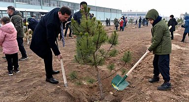 Karatay Belediyesinden ağaç dikme etkinliği