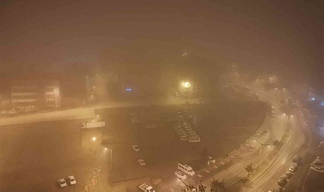 Kayseri'de sis etkili oldu: Görüş mesafesi 5 metre düştü
