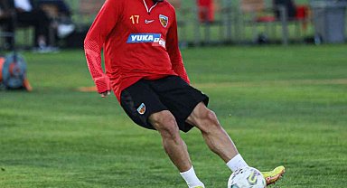 Kayserispor'da Onur Bulut ve Emrah Başsan'ın sözleşmeleri uzatılıyor
