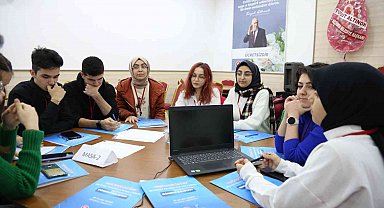 Keçiören'de "Haydi Gençler Söz Sizde' çalıştayı düzenlendi