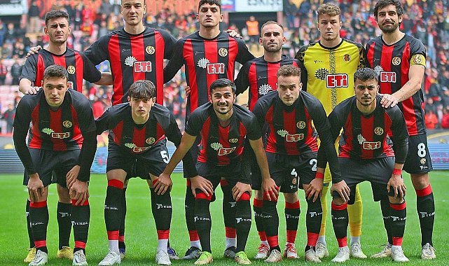 Kırmızı şimşekler şeytanın bacağını kırmak istiyor
