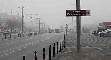 Konya'da sis etkili oldu, uçak seferleri iptal edildi