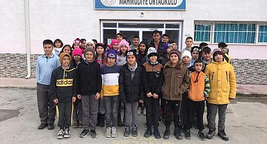 Kuaförlerden miniklere yeni yıl sürprizi