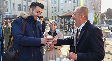 Meram Gençlik Meclisi'nden öğrencilere çorba ikramı