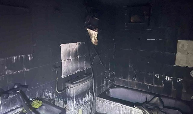 Mersin'de ev yangınında yaşlı adam hayatını kaybetti