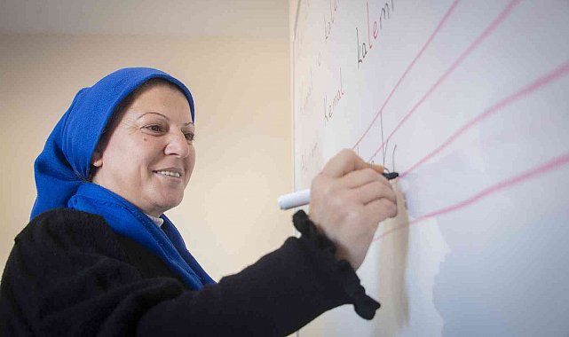 Mersin'de okuma yazma bilmeyen kadınlara özel kurs