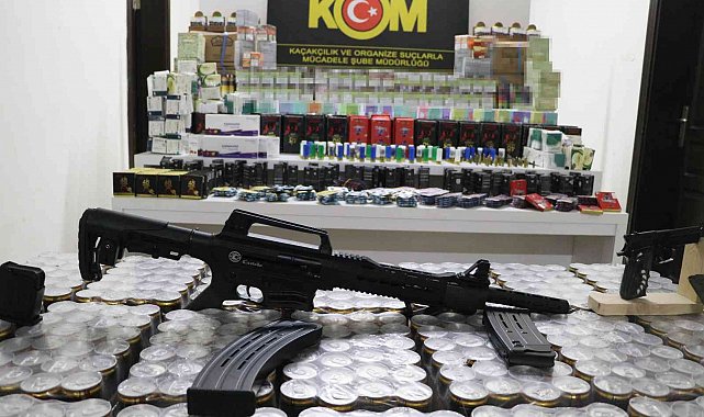 Mersin'de yaklaşık 1 milyon lira değerinde cinsel içerikli ürünler ele geçirildi