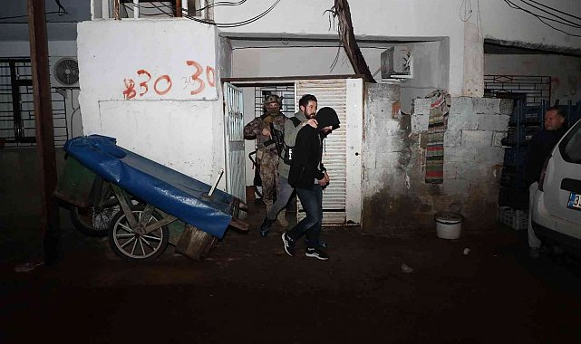 Mersin'deki 'kökünü kurutma' operasyonunda 131 şüpheli gözaltına alındı
